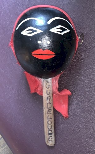 maraca percussion callebasse peinte ancienne tête de femme guadeloupe