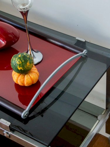 Marcel, le plateau rouge en verre N°119