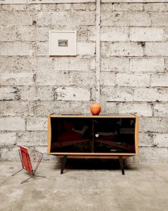 Margaret, the wooden sideboard N°183