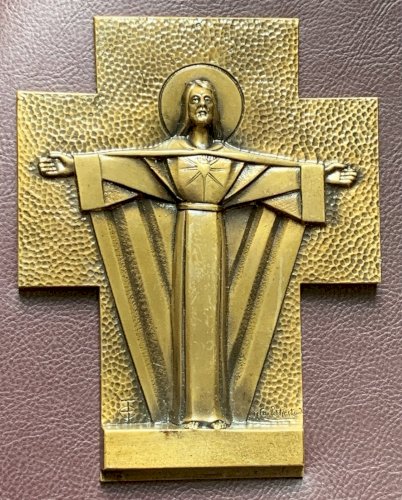 Maria Caullet Nantard bas relief bronze doré Christ roi art déco