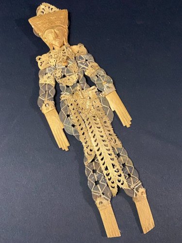 Marionnette Bali déesse riz & fertilité Dewi Sri pièces chinoises à trou Sapèque