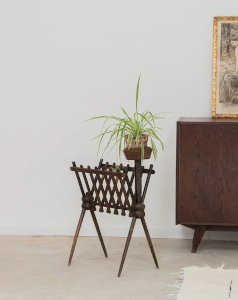 Marius, the wooden magazine rack No. 184