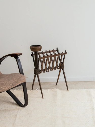 Marius, le porte-revues en bois N°184