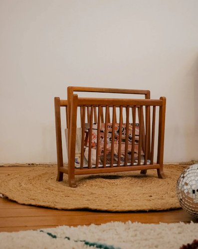 Marius, le porte-revues en hêtre N°223