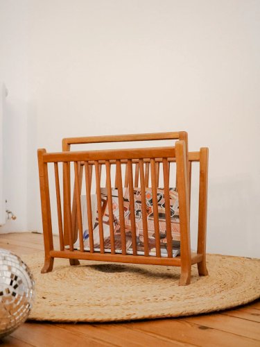 Marius, le porte-revues en hêtre N°223