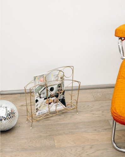 Marius, le porte-revues en métal doré N°32