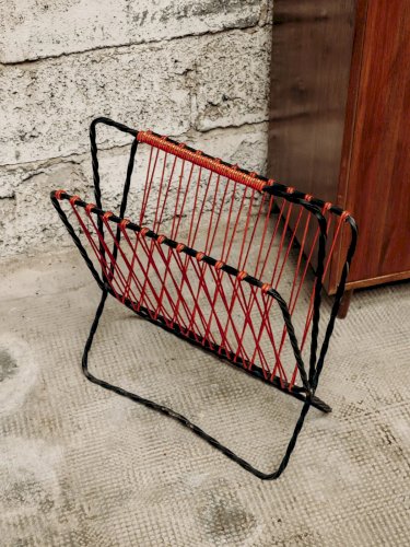 Marius, le porte-revues en métal N°152