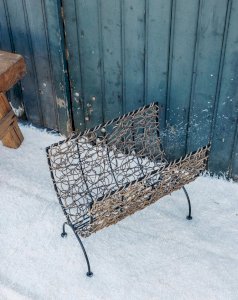 Marius, the metal magazine rack No. 97