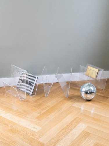 Marius, le porte-revues en plexiglass N°131