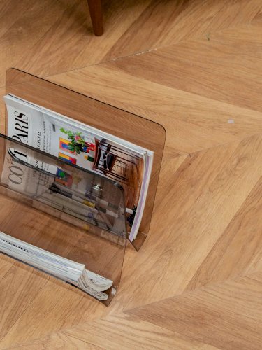 Marius, le porte-revues en plexiglass N°157