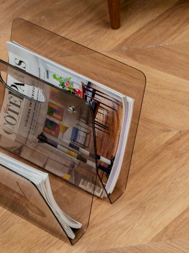 Marius, le porte-revues en plexiglass N°157