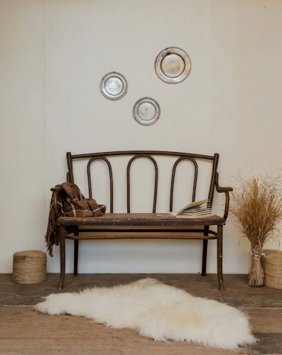 Martine, la banquette cannée N°29