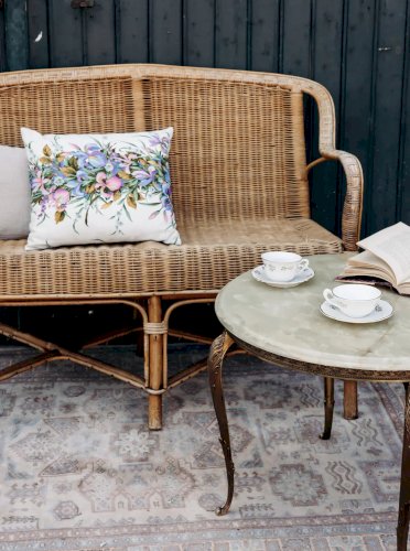 Martine, la banquette en rotin N°23