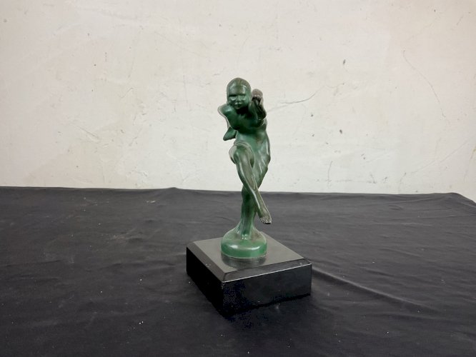 mascotte automobile MAX LE VERRIER sur marbre