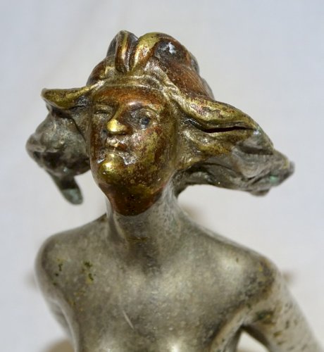 -MASCOTTE SIGNEE AEL BRONZE ARGENTE PLONGEUSE sur SOCLE BOIS ALBERT ? COLLECTION