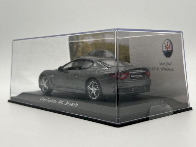 Maserati GranTurismo MC Stradale 1/43 Leo Models