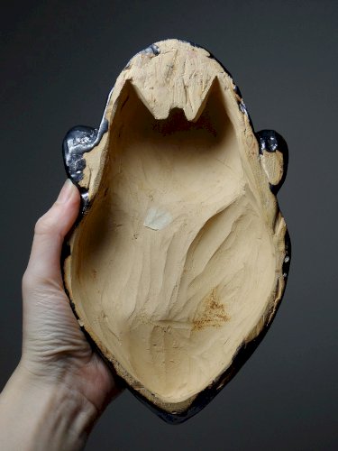 Masque Africain céramique émaillée style Dan à identifier