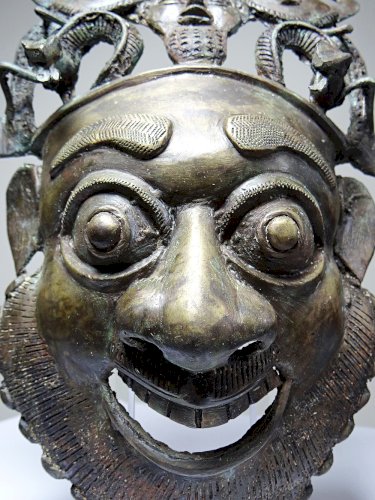 Masque Africain en Bronze vintage Bamoun, Cameroun