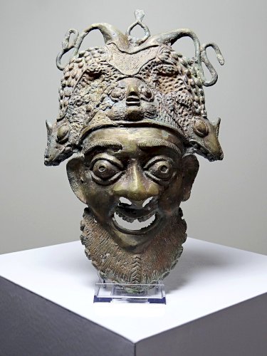 Masque Africain en Bronze vintage Bamoun, Cameroun
