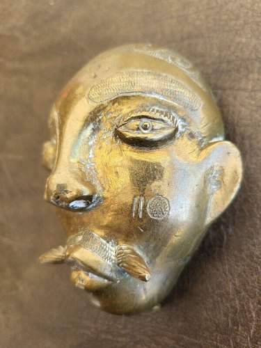 MASQUE EN BRONZE AFRICAIN REF BOUCH N°6