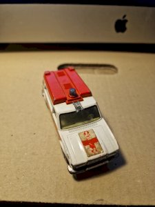 MATCHBOX SPEEDKINGS - K-49 - AMBULANCE - 1973  -