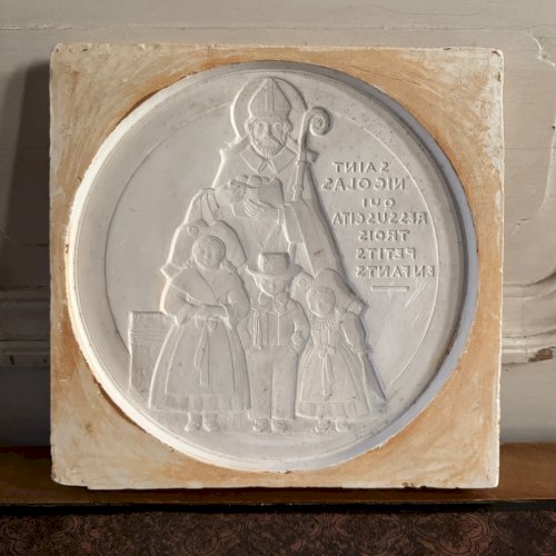 Matrice médaille en plâtre de Saint Nicolas par Anie Mouroux XXe M3574
