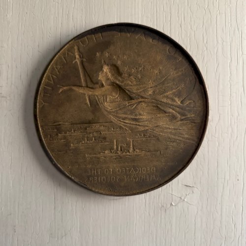 Matrice pour médaille en métal par Anie Mouroux To Save Humanity M3583