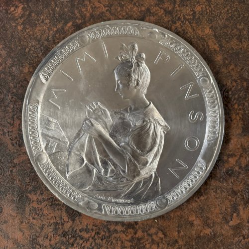 Matrice pour médaille Mimi Pinson par Anie Mouroux XXe M3576