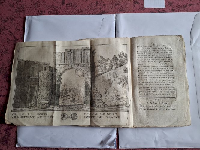 Maucomble Histoire des antiquités de la ville de Nîmes édition de 1806