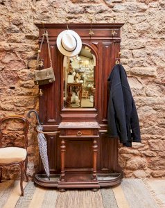 Max, le porte-manteau en bois et marbre N°216