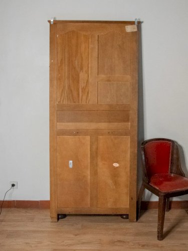 Max, le porte-manteau en bois N°203