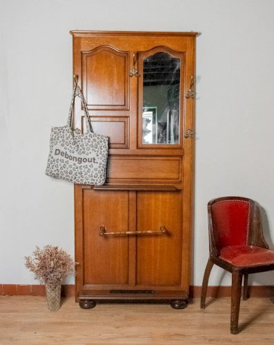 Max, le porte-manteau en bois N°203