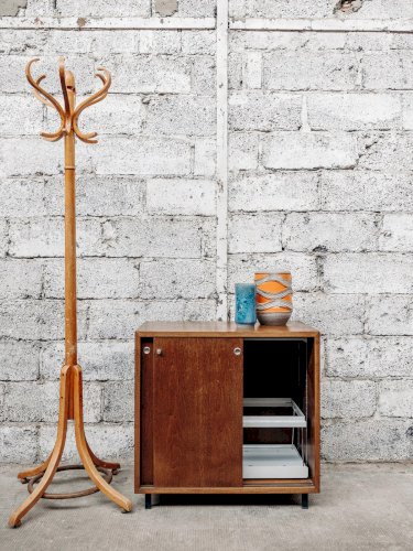 Max, le porte-manteau en bois N°33