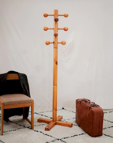 Max, le porte-manteau en pin N°249