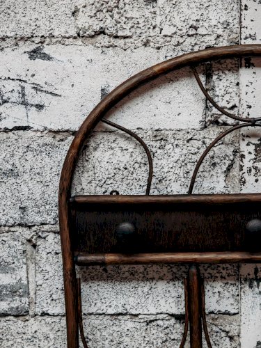 Max, le porte-manteau en rotin N°70