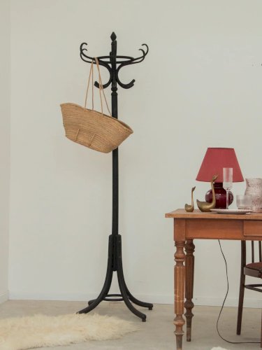 Max, le porte-manteau noir en bois N°199