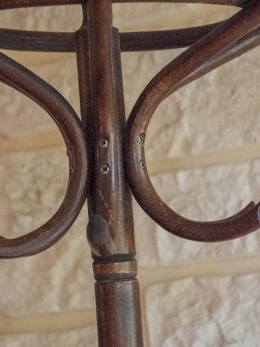 Max, le porte-manteau perroquet en bois N°207