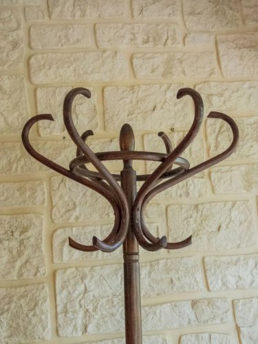 Max, le porte-manteau perroquet en bois N°207