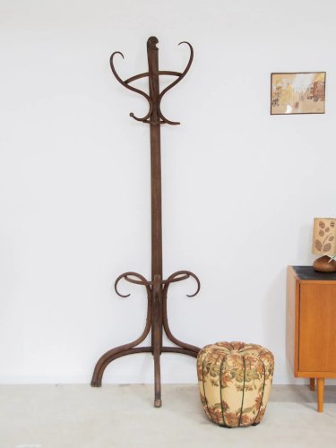 Max, le porte-manteau Thonet N°39