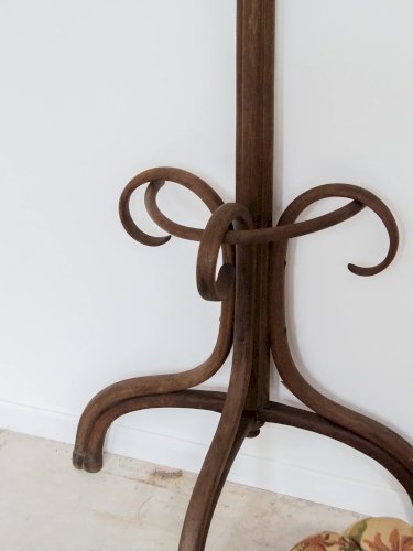 Max, le porte-manteau Thonet N°39