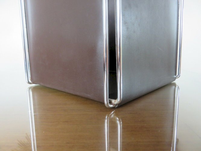MAX SAUZE CORBEILLE A PAPIER MODELE  ISOCELE  METAL CHROME ET SIMILI CUIR 1970