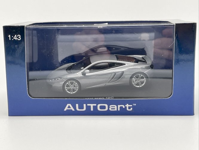 McLaren 12C (2011)  1/43 AutoArt