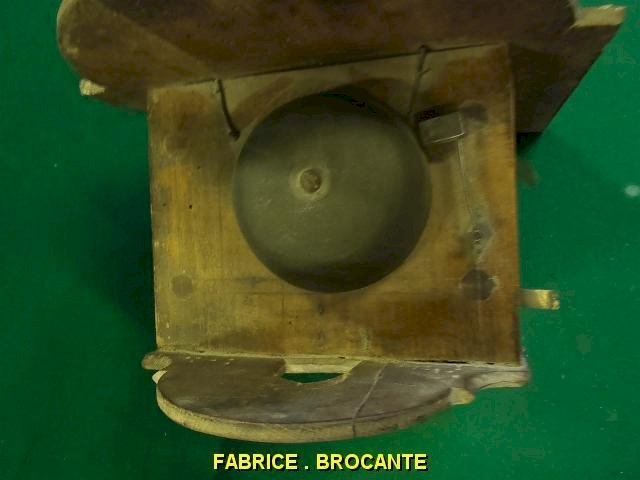 MECANISME DE PENDULE HORLOGE COMTOISE EN BOIS FORET NOIRE
