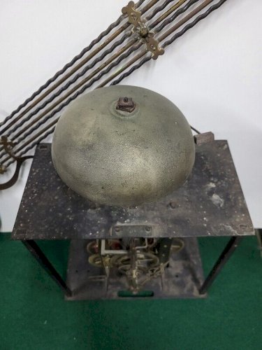 MECANISME D'HORLOGE COMTOISE AVEC BALANCIER N10