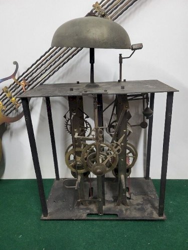 MECANISME D'HORLOGE COMTOISE AVEC BALANCIER N10
