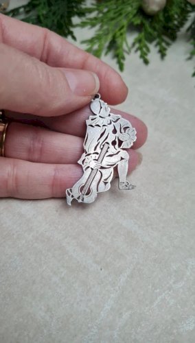 médaille ajourée ancienne