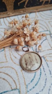 Ancient religious medal of the parish church of the Nativity of the Virgin.