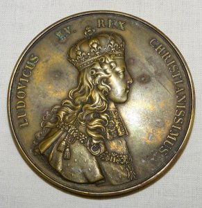 -MEDAILLE DE TABLE BRONZE LUDOVICUS XV REX CHRISTIANISSIMUS 25 Octobus 1722    D