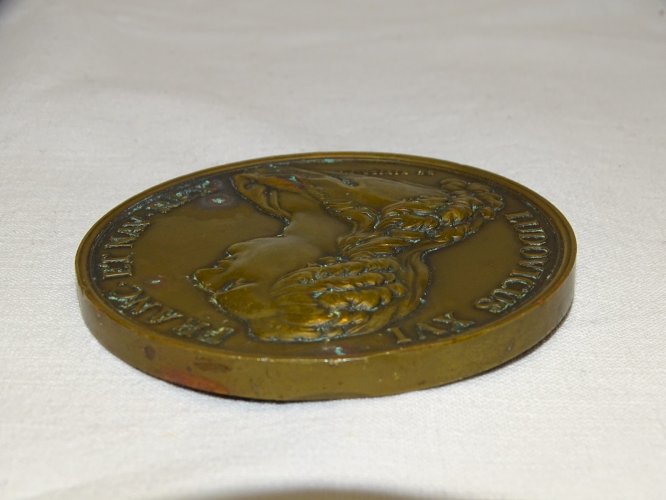 -MEDAILLE DE TABLE BRONZE LUDOVICUS XVI FRANCE & NAVARR REGINA PAR DUVIVIER F. D