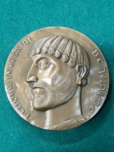 MEDAILLE DE TABLE EN BRONZE RELIQUAIRE DE SAINT BEAUDIME N° 109